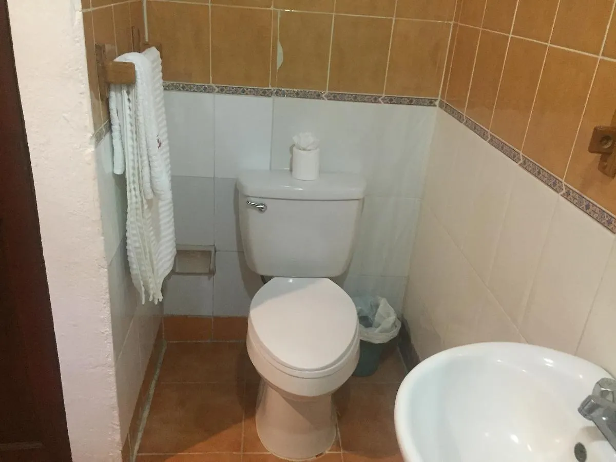 Hotel Arcoiris Colonial Santo Domingo Guest house